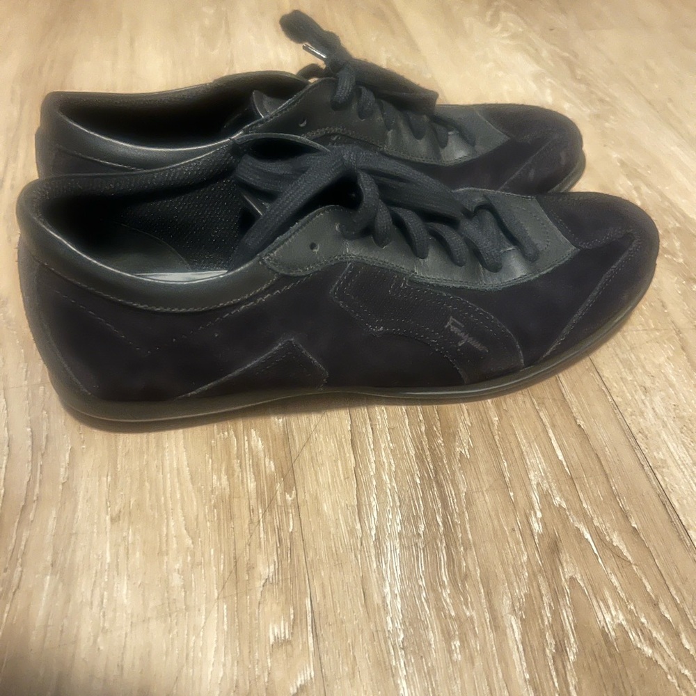 Salvatore Ferragamo Men's Benbow Low Top Sneakers Black Size: 10